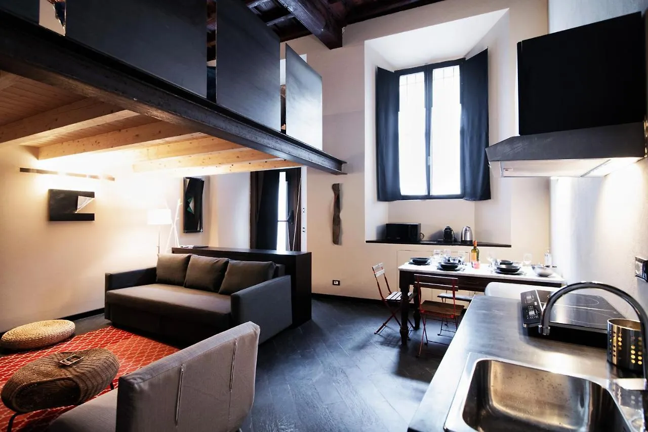 Palazzo Del Pero - The House Of Travelers Daire Como