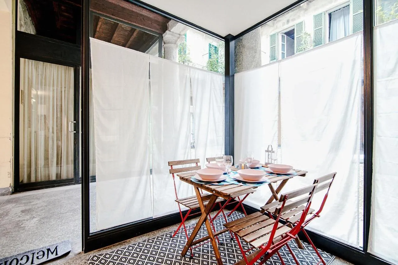 Palazzo Del Pero - The House Of Travelers Daire Como 0*,  İtalya