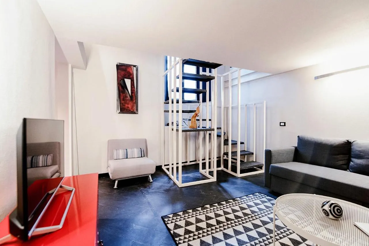 Palazzo Del Pero - The House Of Travelers Daire Como