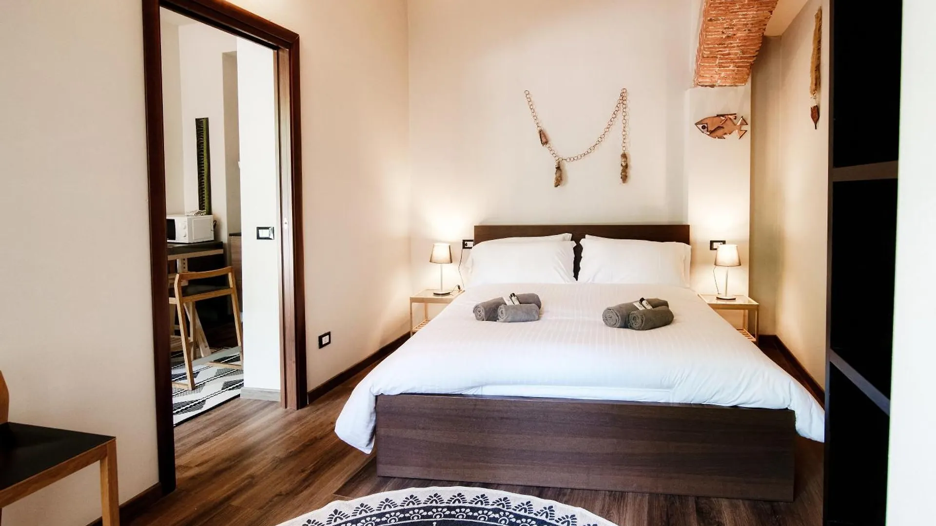Palazzo Del Pero - The House Of Travelers Daire Como