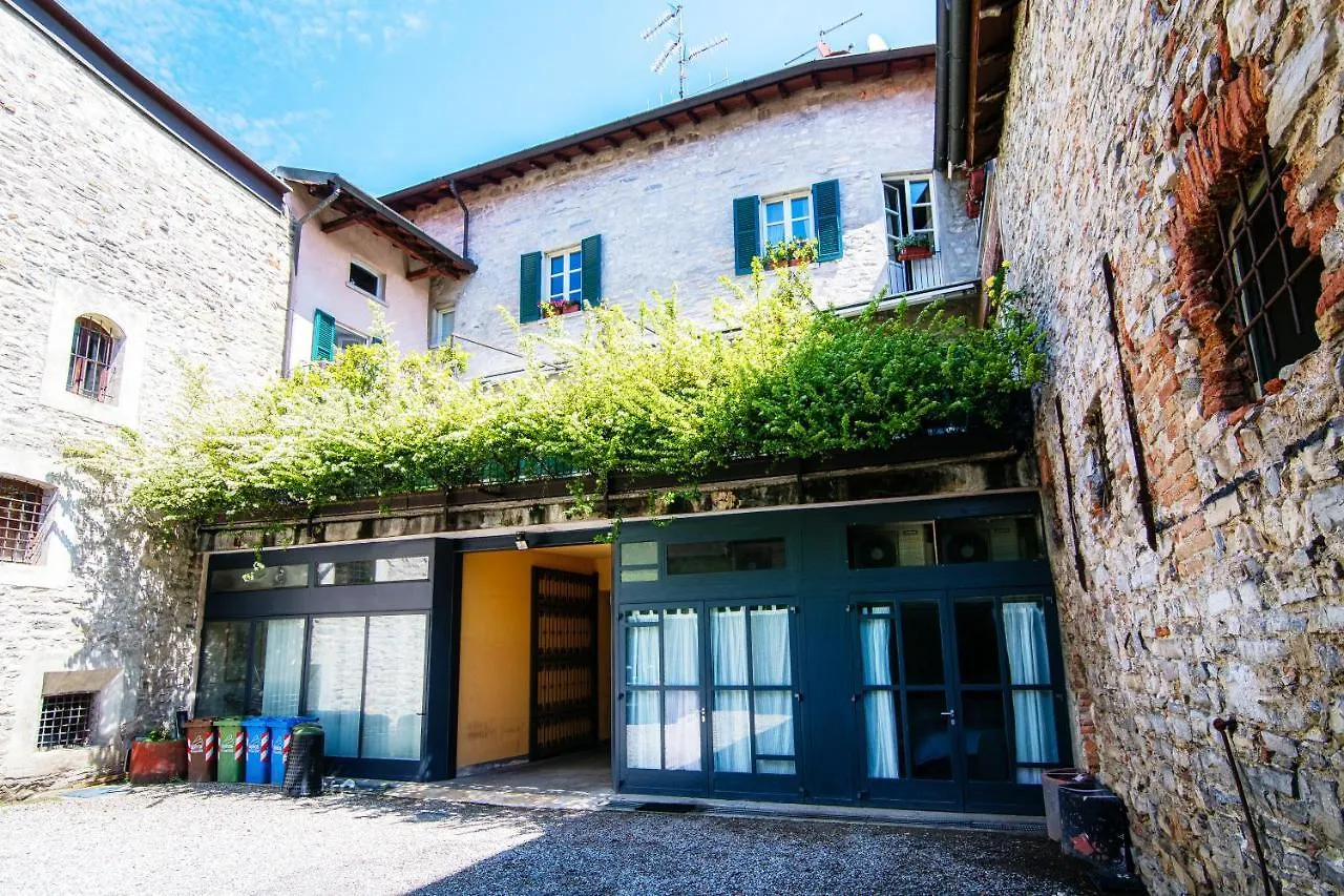 Palazzo Del Pero - The House Of Travelers Daire Como